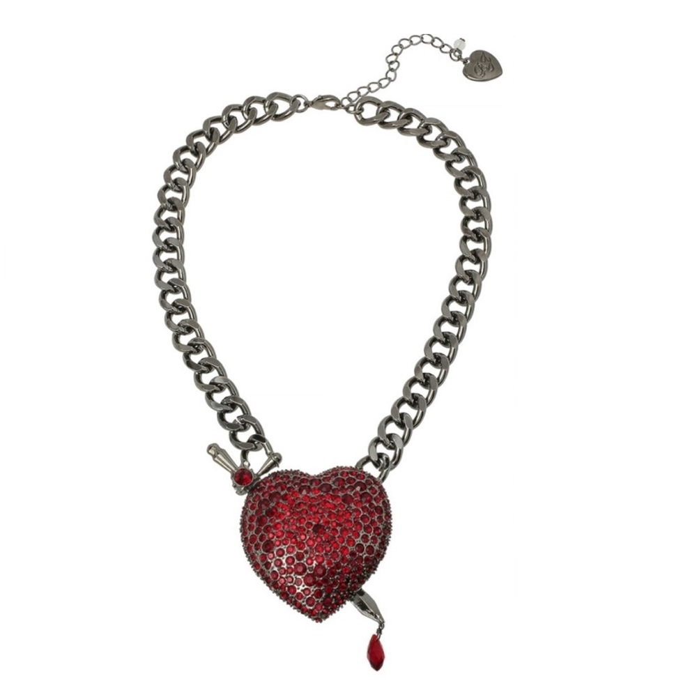 NWT ⚜️❤️⚜️ Betsey Johnson Heart Dagger Pendant Necklace - Picture 5 of 12